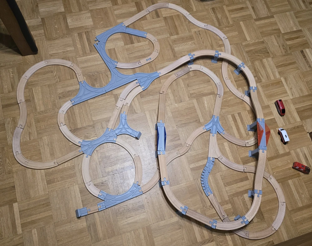 HobbyHold SET 10x TISIUS JUNGTIS, skirtas mediniams traukinių bėgiams Bigjigs