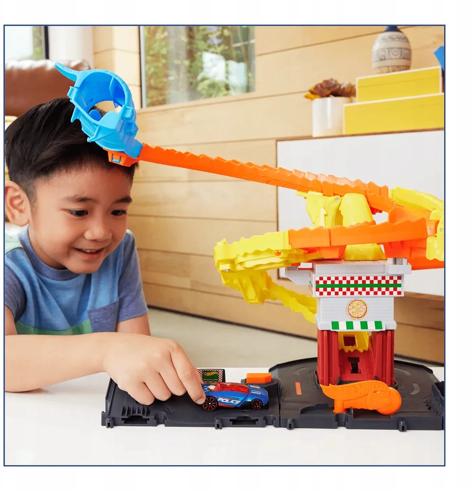 Mattel HOT WHEELS CITY rinkinys – Gyvatė picerijoje (HTN81)