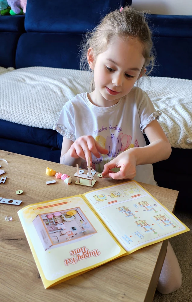 Itotal „I-total“ miniatiūrinė diorama, skirta kurti mini žaislų parduotuvės „pasidaryk pats“ rinkinį
