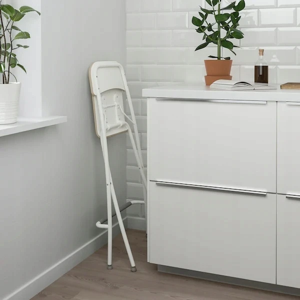 IKEA FRANKLIN Sulankstoma taburetė su atlošu, balta, 63 cm