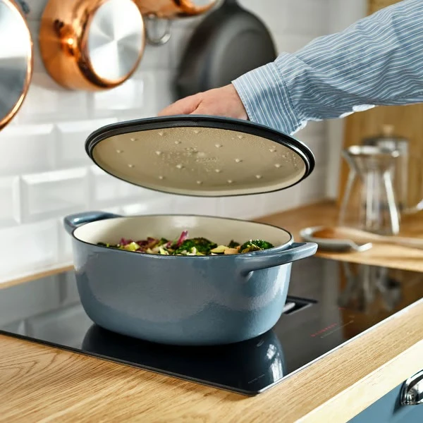 IKEA VARDAGEN Keptuvė su dangčiu Ovalus puodas, pilkai mėlynas ketaus, 5 l