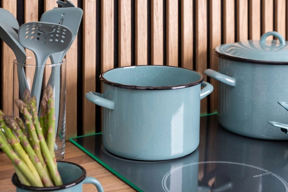 Indukcijai ir dujoms emaliuotas indas Altom Design šalavijas dėmėtas 5,8 l