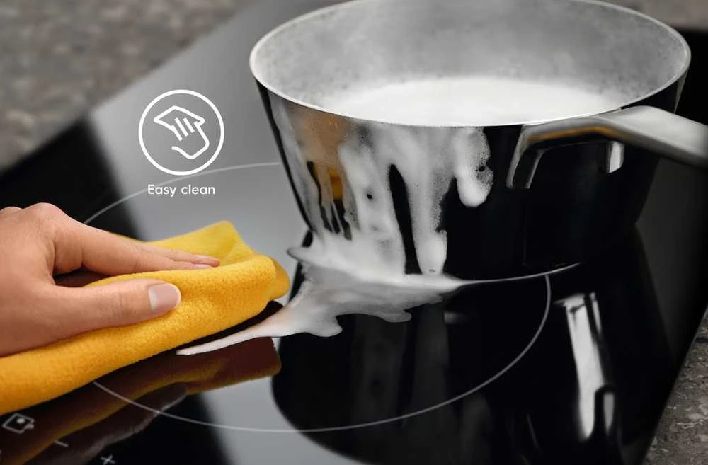 29 cm pločio Domino indukcinė kaitlentė Electrolux LIT30230C