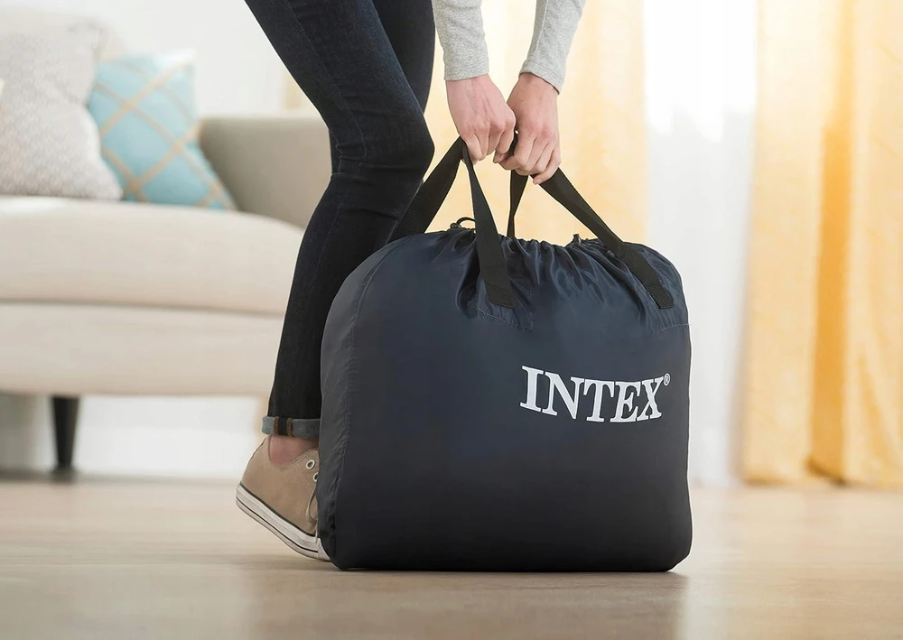 Intex Pripučiamas čiužinys su akumuliatorine pompa 190 × 100 × 40 cm veliūras