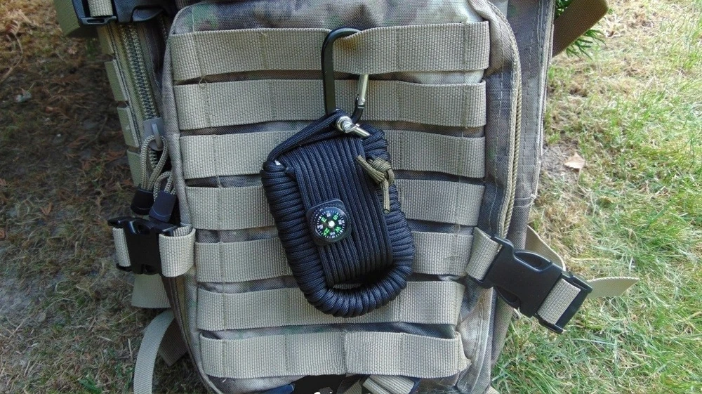 Mil-Tec Juodas PARACORD SURVIVAL KIT LARGE