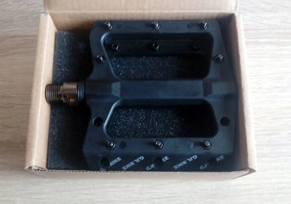 itin lengvi nailoniniai pedalai, CNC staklių guoliai