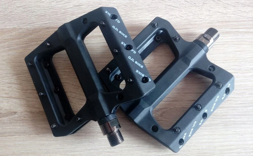 itin lengvi nailoniniai pedalai, CNC staklių guoliai