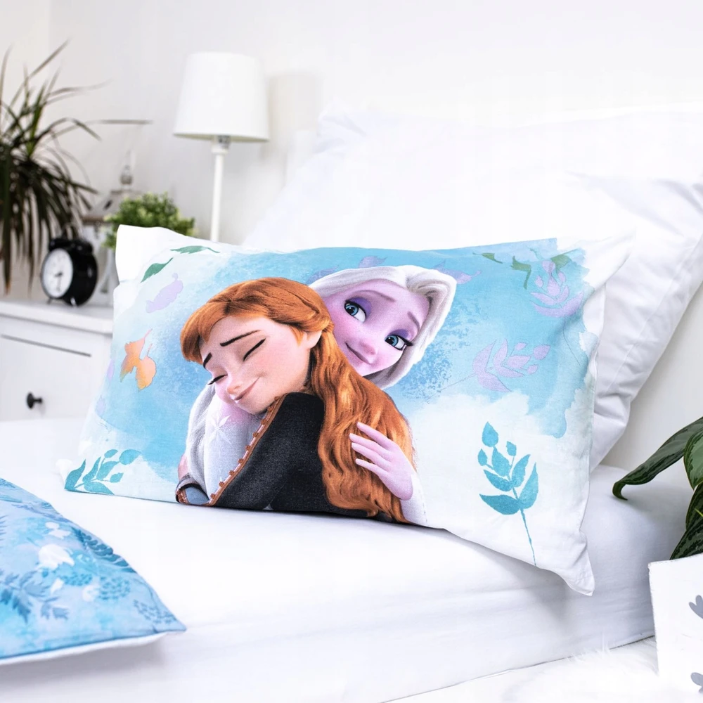 Jerry Fabrics Patalynė BAWEŁNIANA 100x135 FROZEN Mėlynas Kraina Lodu Žydra 03