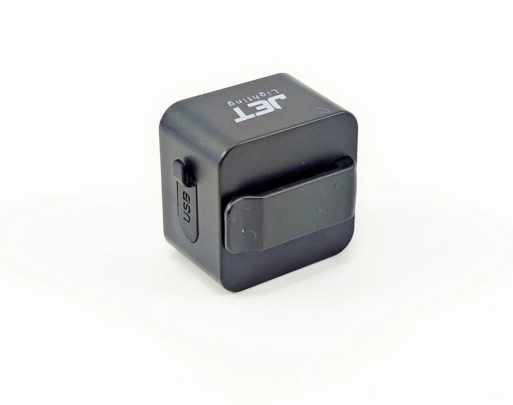 JET Dviračio lempa dviračio kuprinei priekyje AU136F "CUBE" 100 liumenų USB L350