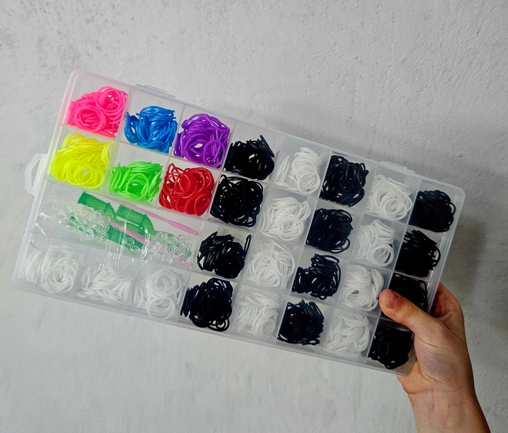 Jhc E Commerce Didelis rinkinys apyrankėms iš guminių juostelių gaminti div Juodas Baltas COLOURS