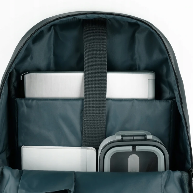 Juodas jaunimo kuprinė Gopack su priedais, 19l