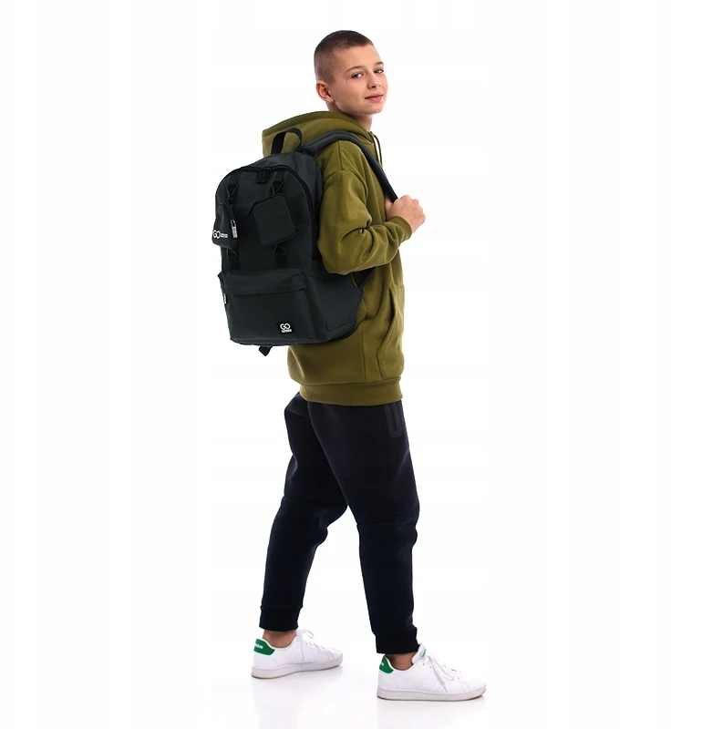 Juodas jaunimo kuprinė Gopack su priedais, 19l
