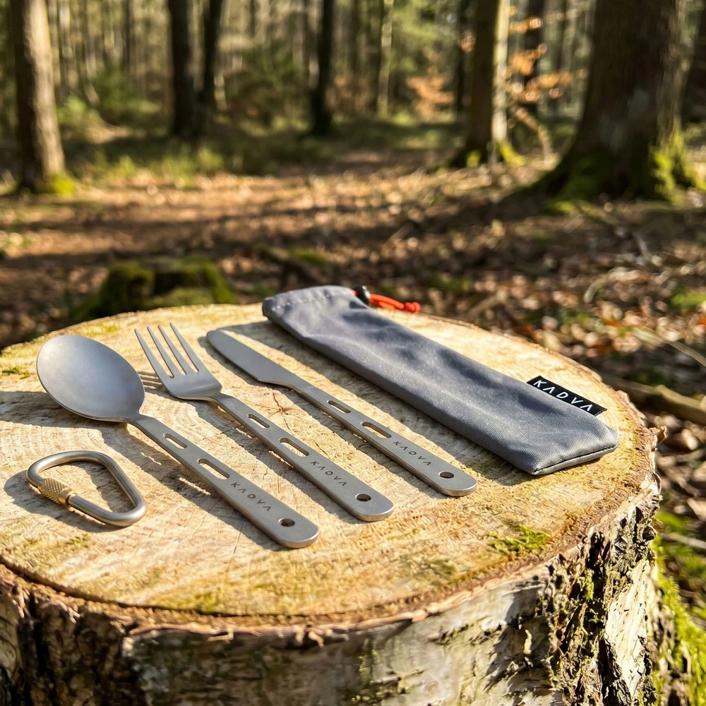 KADVA turistiniai stalo įrankiai / titano itin lengvi 60g / PEILIS + ŠAKŠTAS + Šakutė