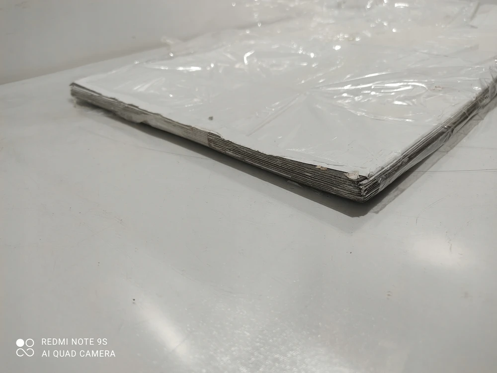 Kaem 10 vnt HODE VINILO PLOKŠČIŲ 30 x 60 x 0,15 cm PVC SKAITYTI APRAŠYMĄ ŠVIESI PILKA