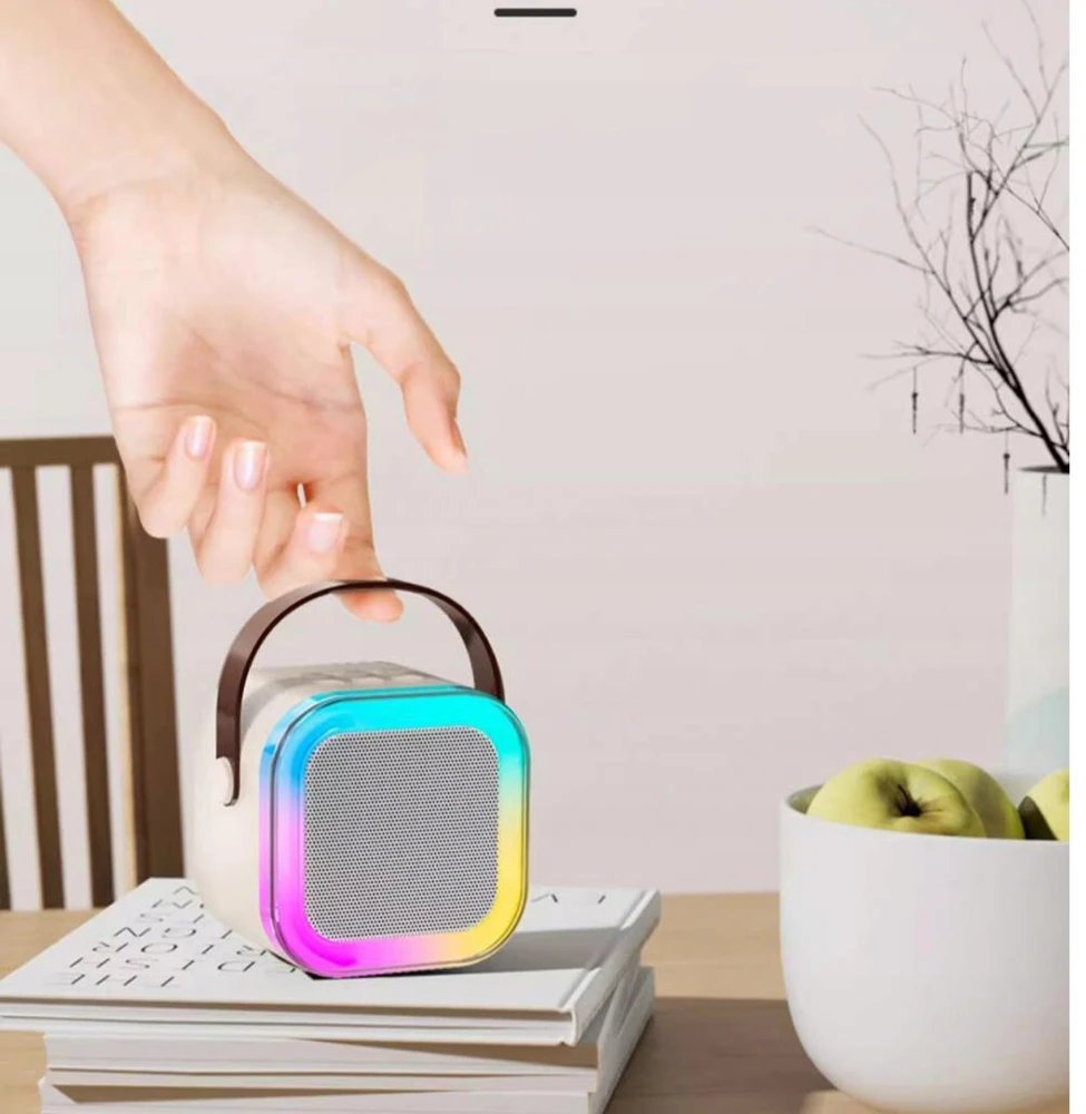 KARAOKĖS RINKINYS 2 MIKROFONAI BELAIDIS BLUETOOTH GALBARIASIS SUPER GARSU