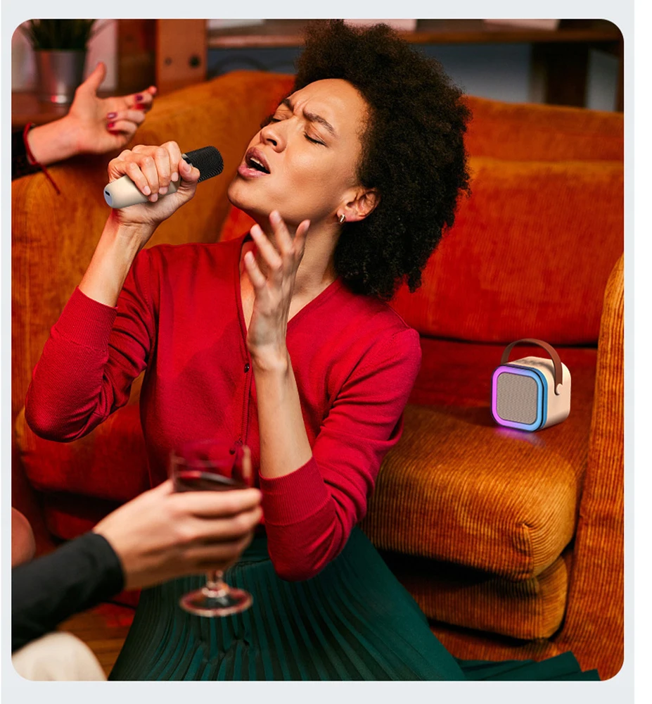 KARAOKĖS RINKINYS 2 MIKROFONAI BELAIDIS BLUETOOTH GALBARIASIS SUPER GARSU