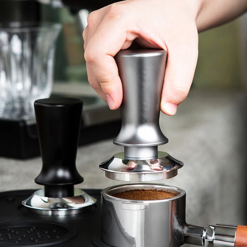Kavos tamperis su kalibruota spyruokle Coffee Tamper 58mm + elektrinis ploviklis