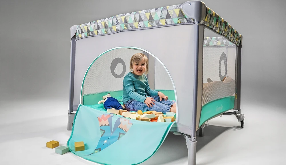 Kelioninė lovytė-maniežas Lionelo Lene, Turquoise Scandi
