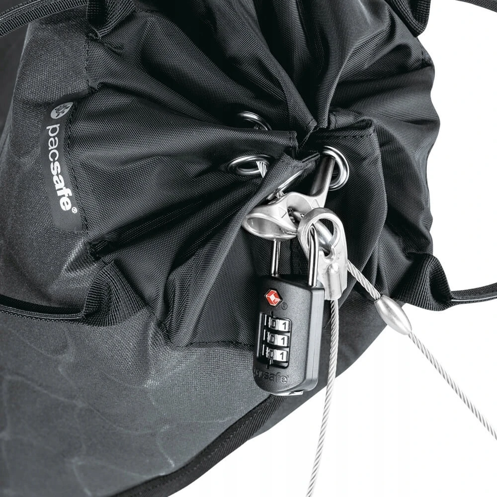 Kelionių seifas, dokumentų dėklas Pacsafe Travelsafe 12L GII su RFID apsauga nuo vagysčių, juoda spalva