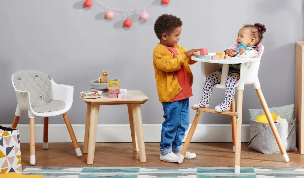 Kinderkraft maitinimo kėdutė Sienna, rožinė