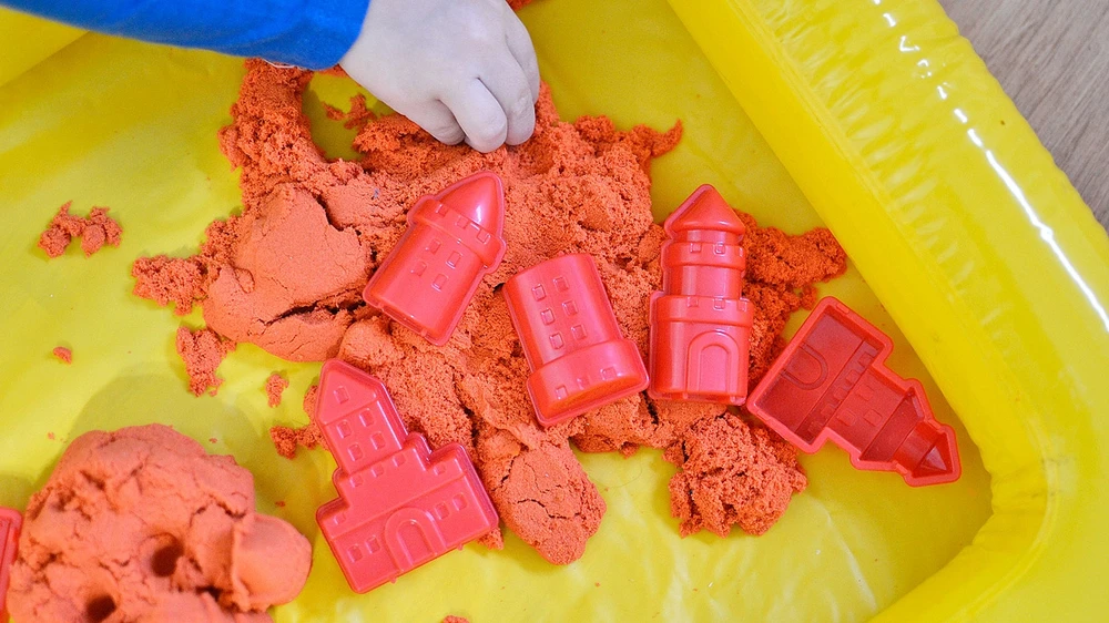 Kinetic Sand 5KG smėlio dėžės baseino formų rinkinys XXXL PASIRINKITE SPALVAS