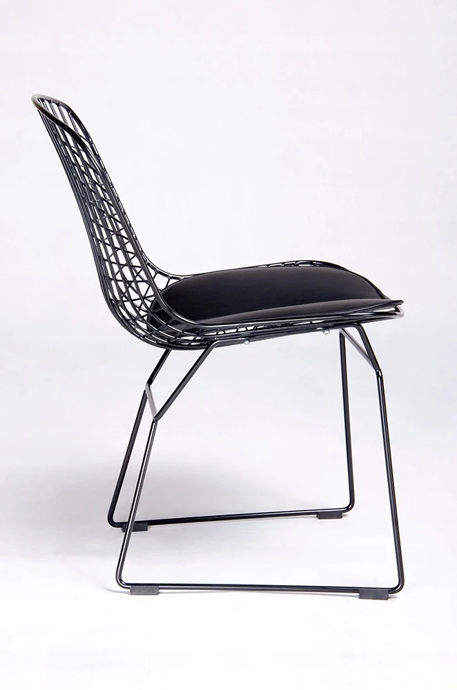 King Home NET SOFT juoda kėdė - juoda pagalvėlė, metalinė