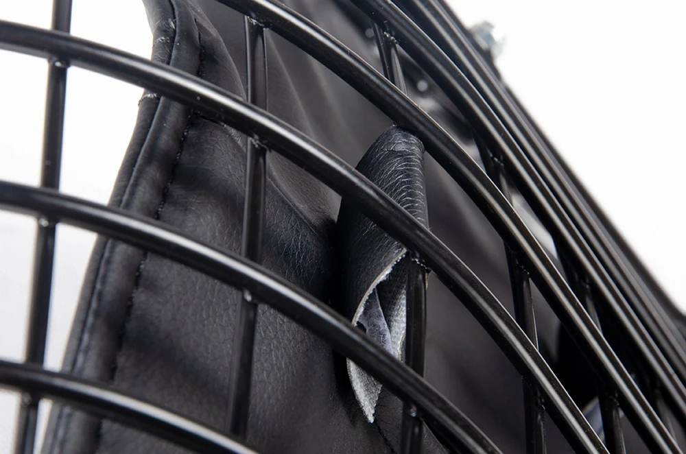 King Home NET SOFT juoda kėdė - juoda pagalvėlė, metalinė