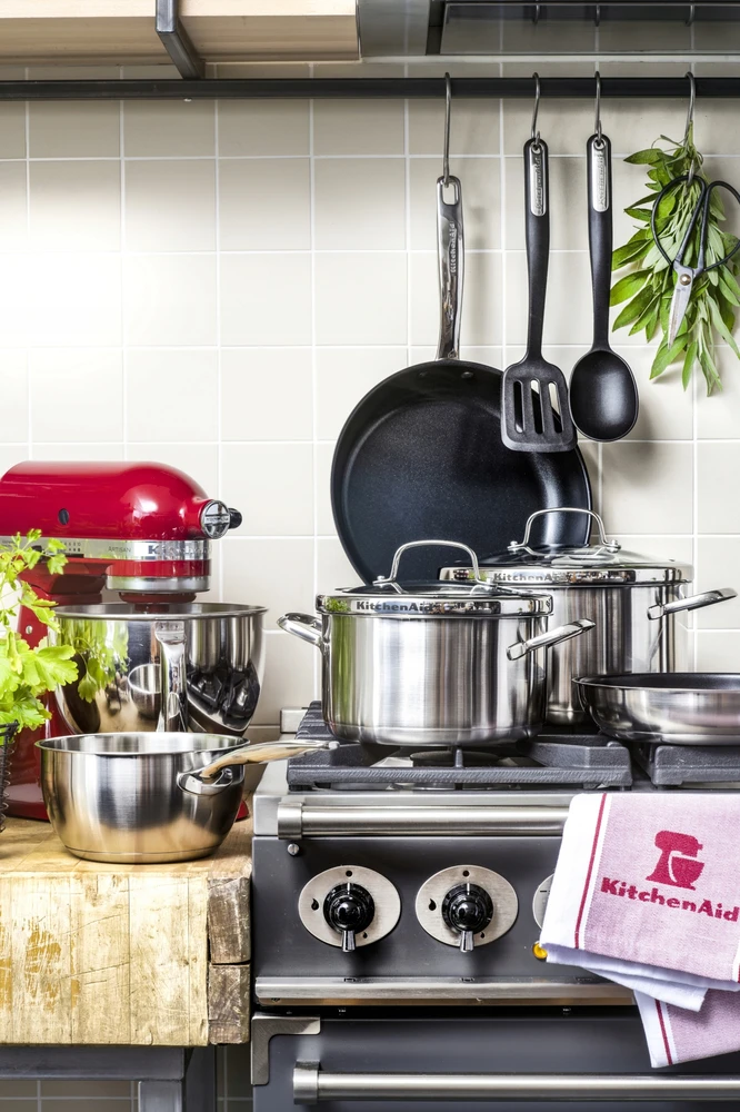 KitchenAid Chef's Proline Puodas 18cm 2l su dangteliu sriuboms ir padažams virti