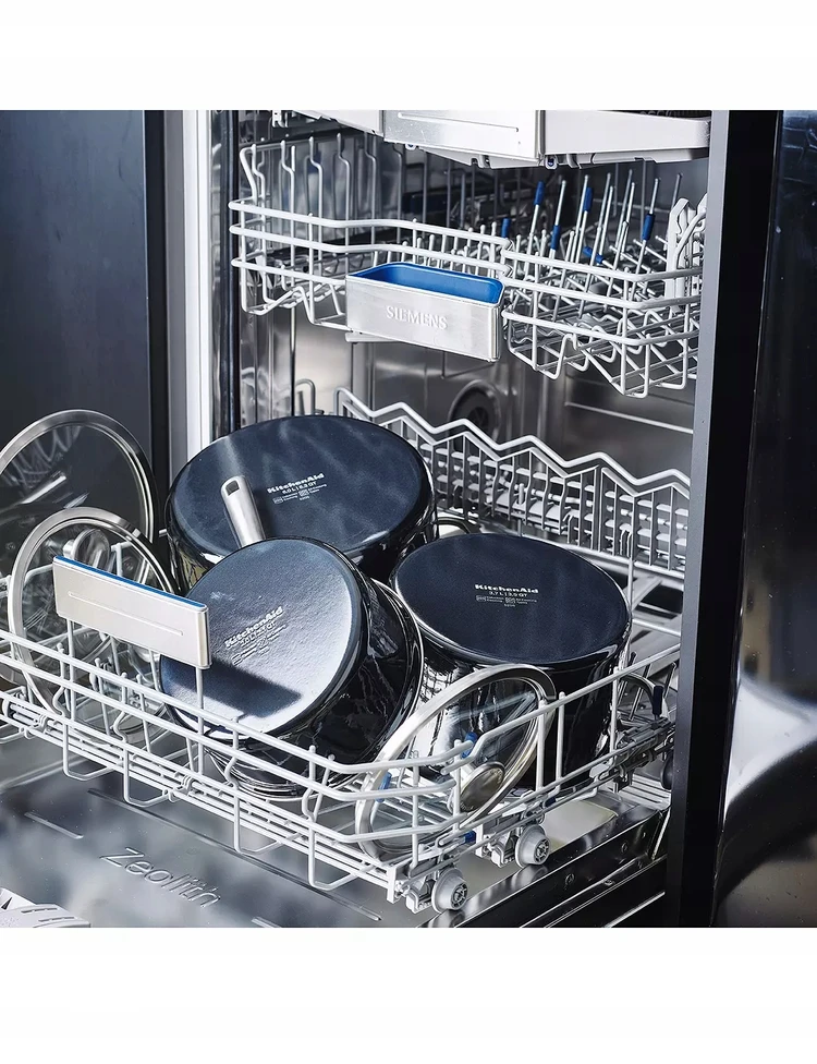 KitchenAid emalio puodas su dangčiu 20cm 2,4l emaliuotas indukcinis