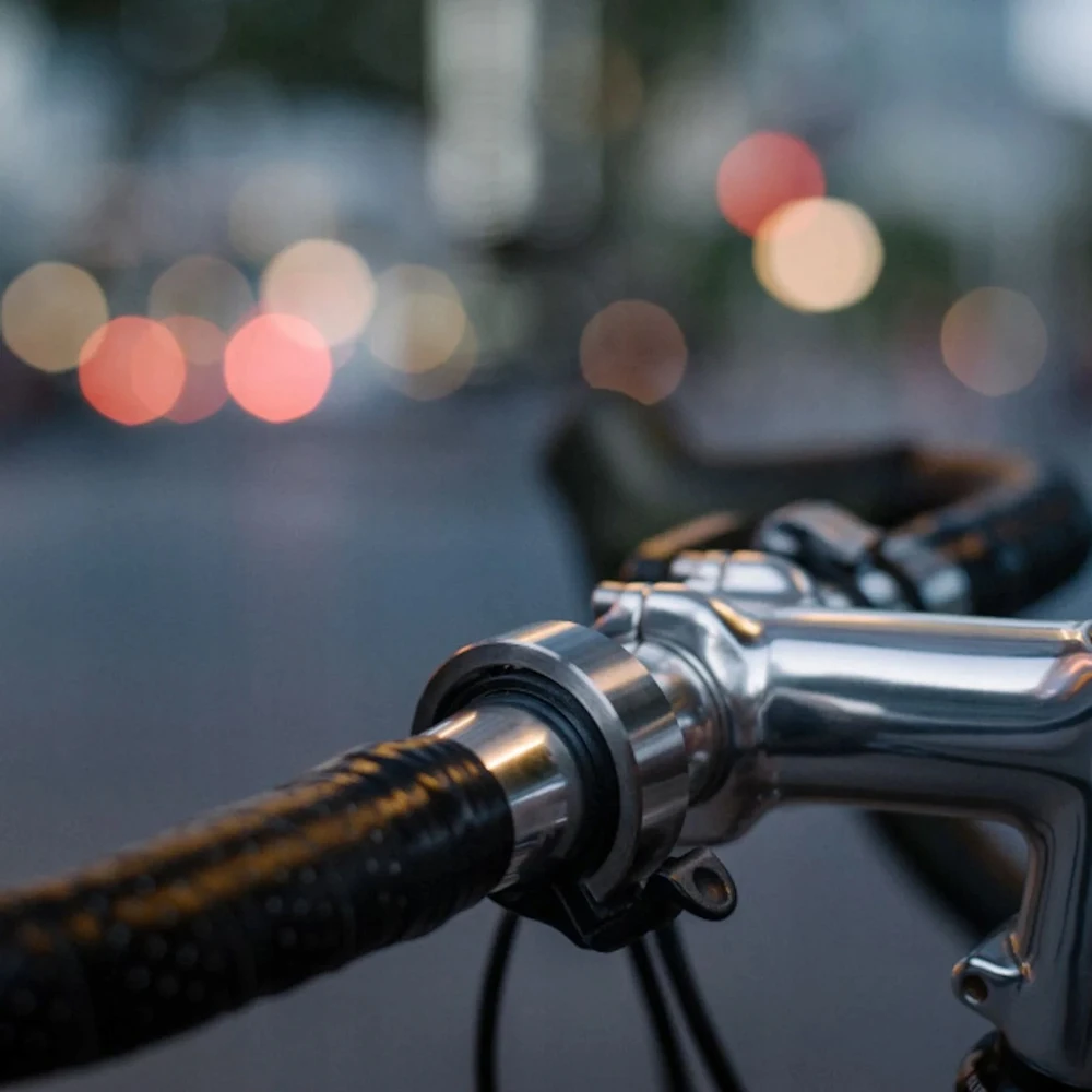 Knog Oi Classic Large dviračio skambutis - žalvario spalvos