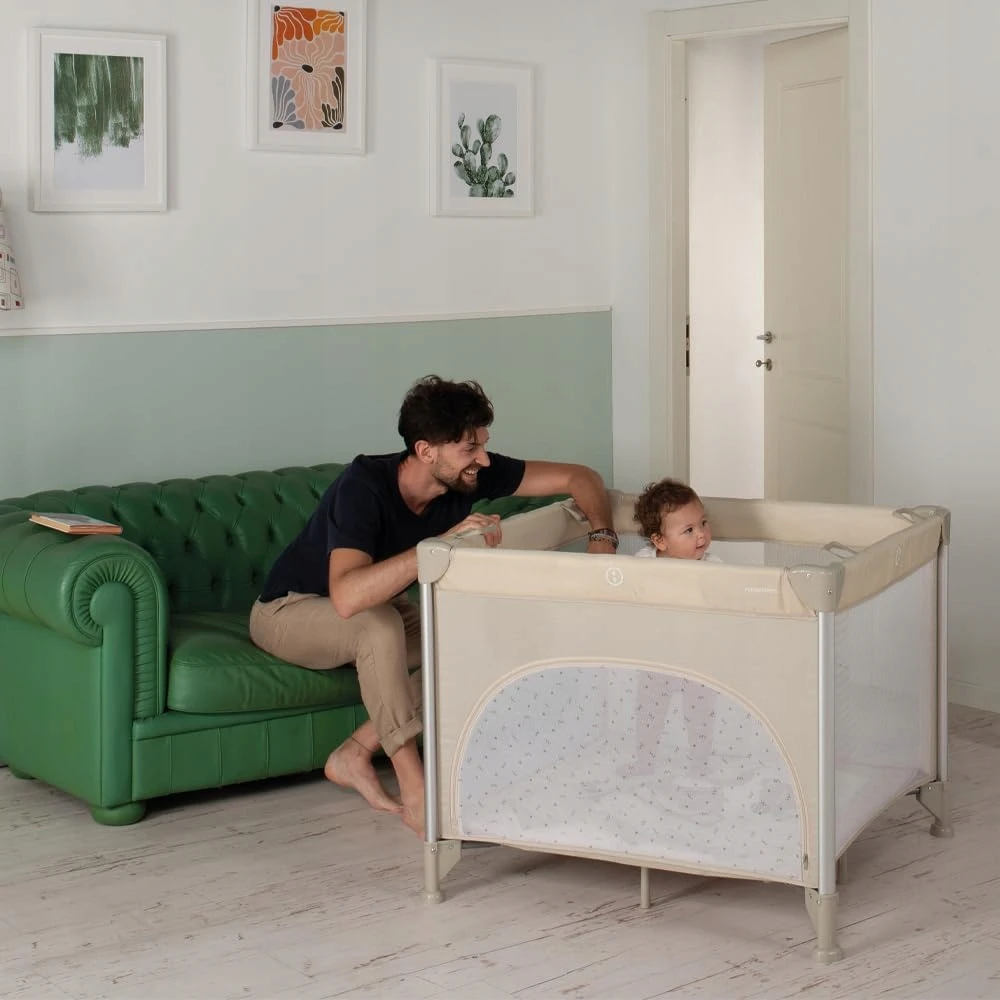 Kojec składany Foppapedretti Jubox 93 x 93 x 78 cm Dolcestella OPIS
