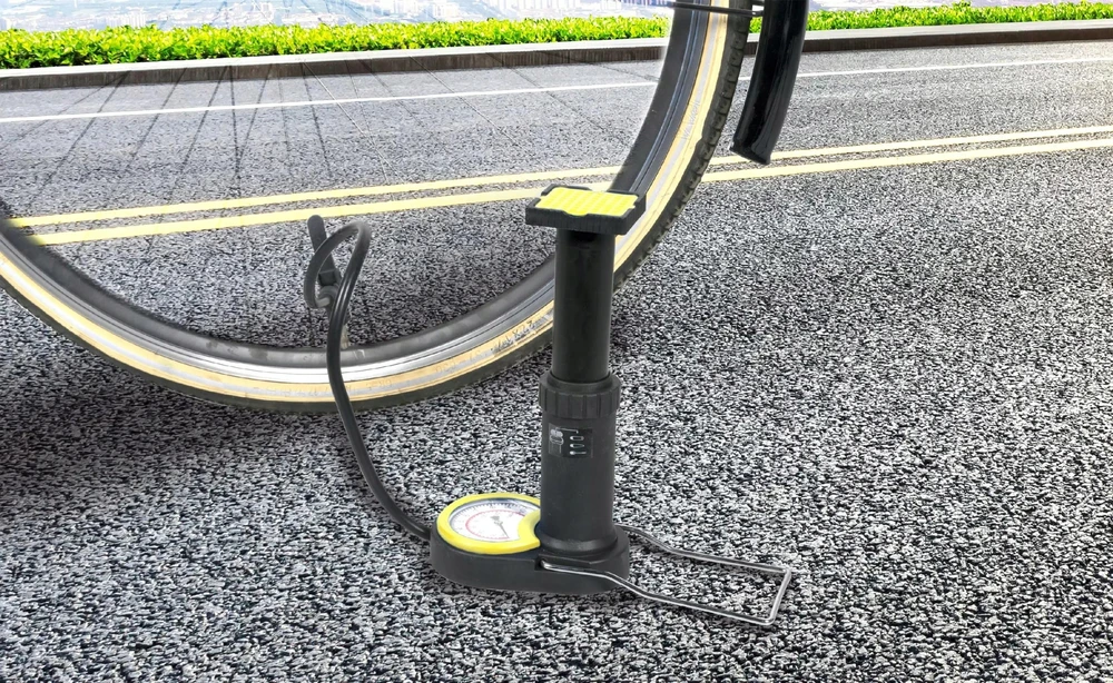 Kojinė dviračio pompa su slėgio matuokliu Dunlop