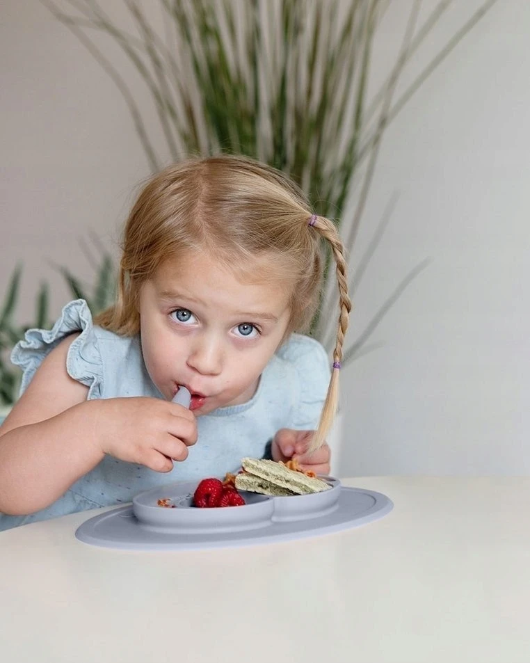 EZPZ Mini Utensils pastelinis pilka