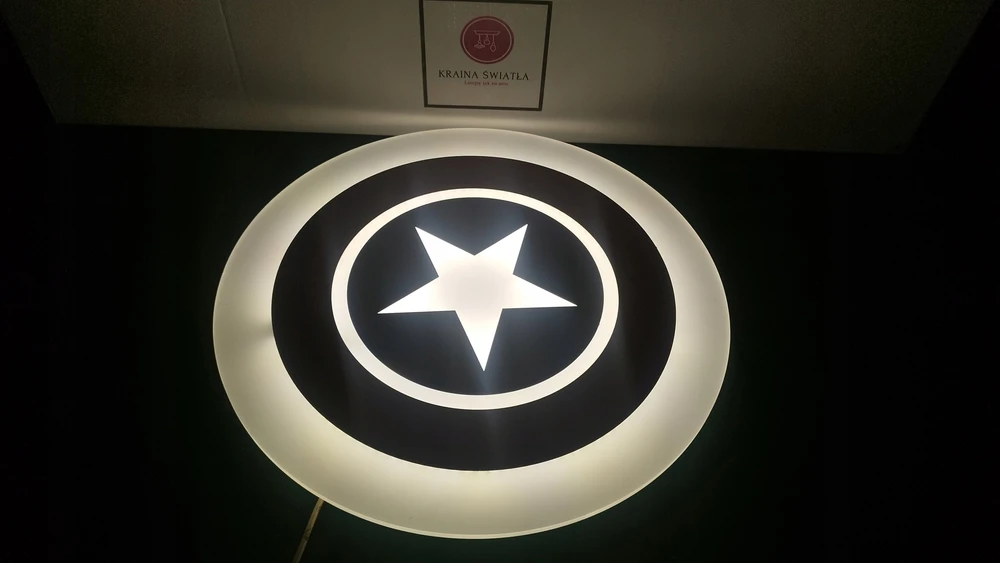 Kraina Swiata PLAFON LAMPA SUFITOWA GWIAZDA AVENGERS POKÓJ DZIECKA KAPITAN AMERYKA 72W