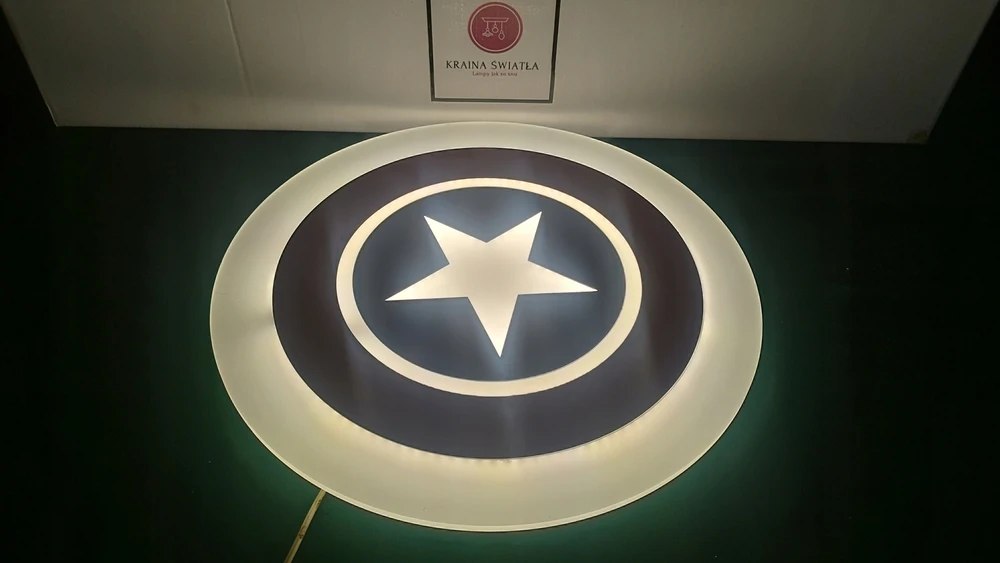 Kraina Swiata PLAFON LAMPA SUFITOWA GWIAZDA AVENGERS POKÓJ DZIECKA KAPITAN AMERYKA 72W