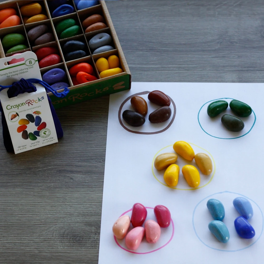 Kreidelės "Crayon Rocks" dėžutėje 64 vnt, 32 spalvos.