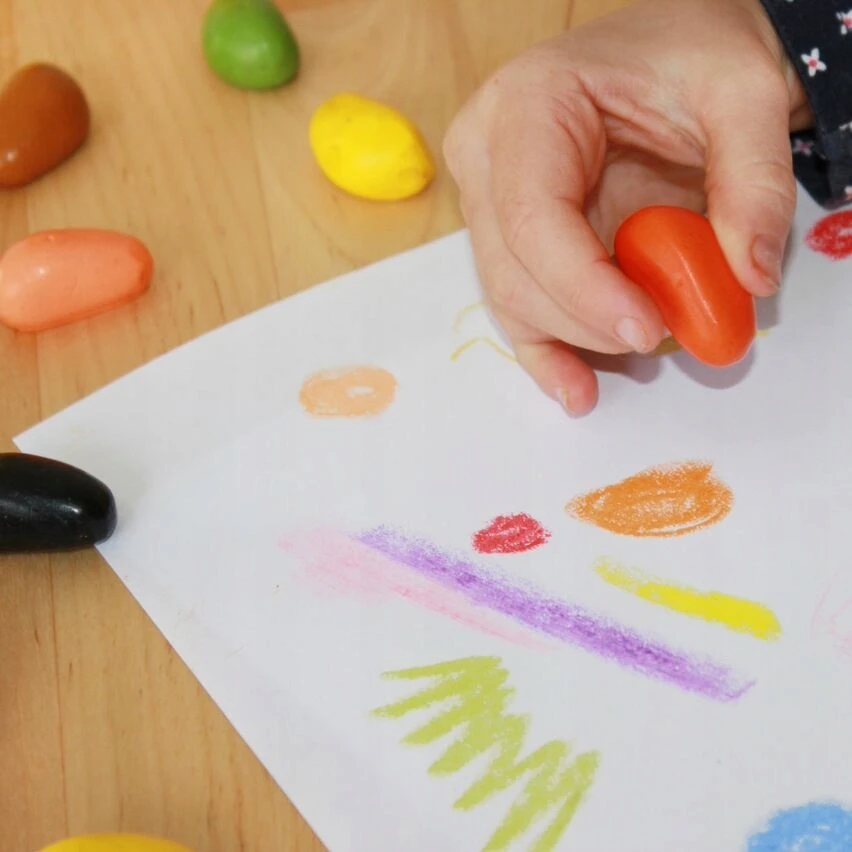 Kreidelės "Crayon Rocks" dėžutėje 64 vnt, 32 spalvos.