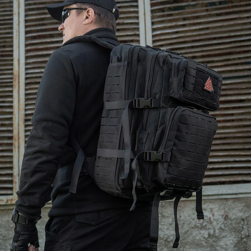 M-TAC Large Assault Pack lazeriu pjaustyta kuprinė – juoda