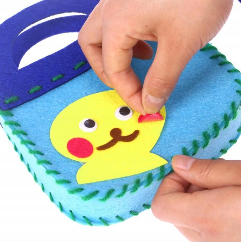 Kūrybinis rinkinys Spalvingos rankinės iš veltinio siuvimo rinkinys DIY 4 vnt
