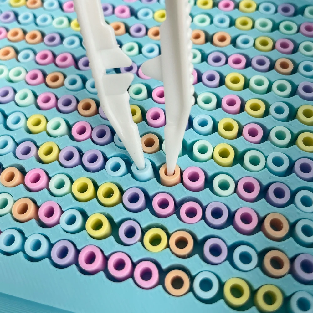 La Manuli 5 mm padėklas lyginimo karoliukams UŽDĖK IR SUKRAKTI