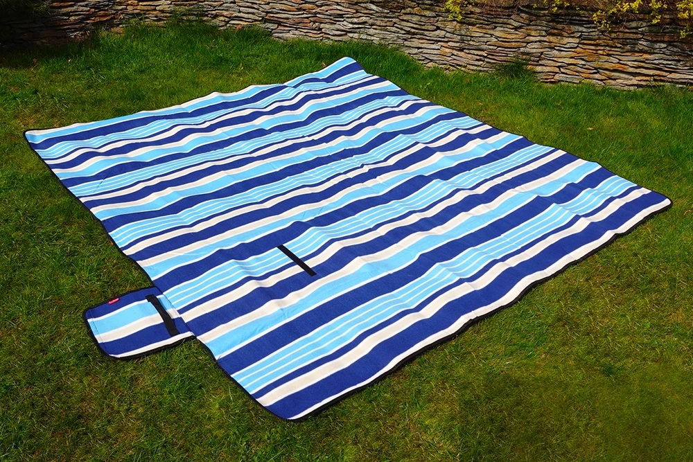 La Veranda Koc Piknikowy Wodoodporna Mata Plażowa 200x200 cm Termo Koc su Zapinką