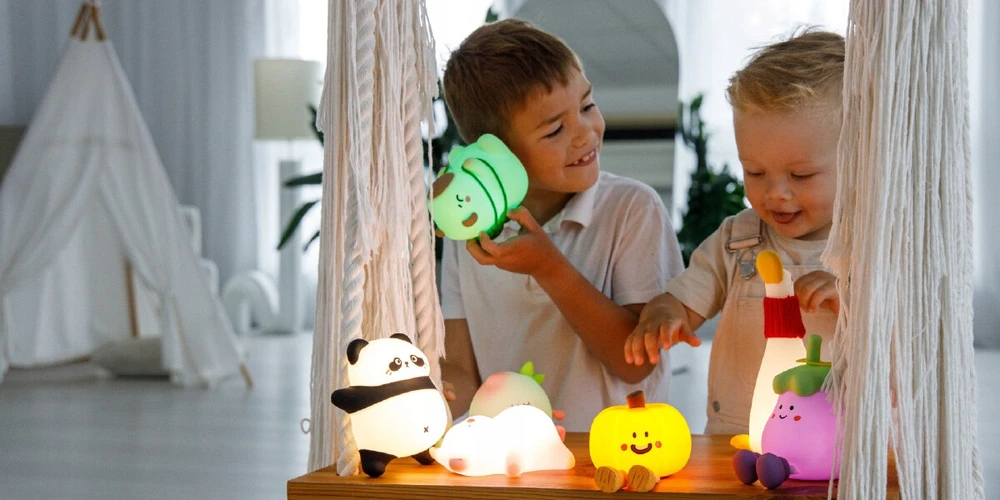 Lampka nocna INNOGIO GIOegplant Bakłażan GIO-147