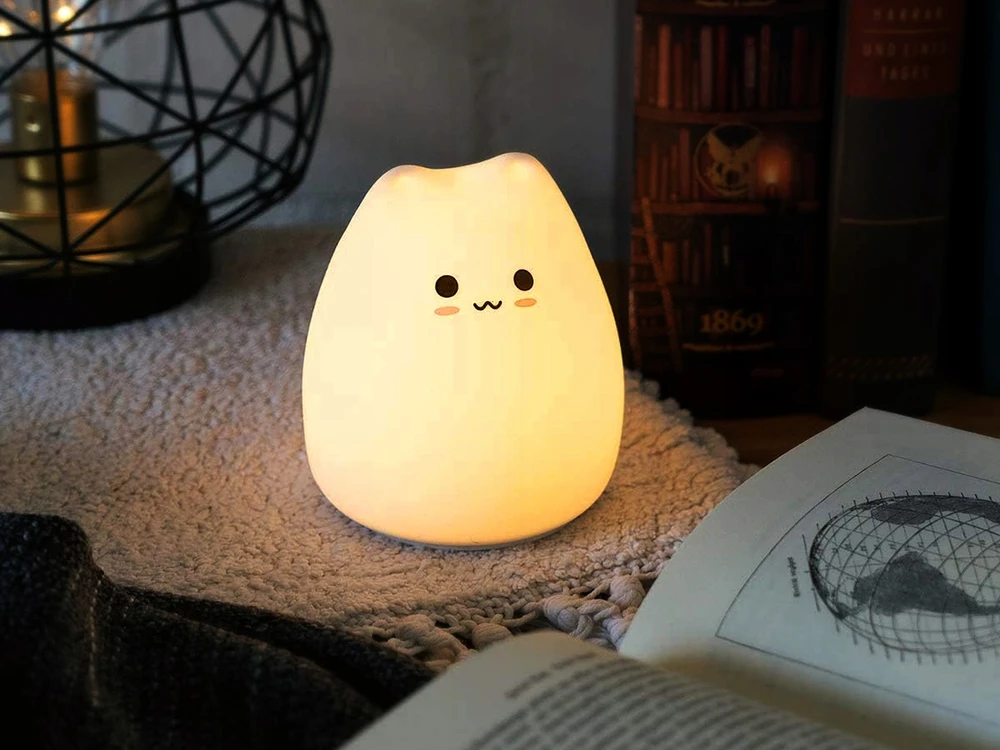 Lampka nocna R2 balta