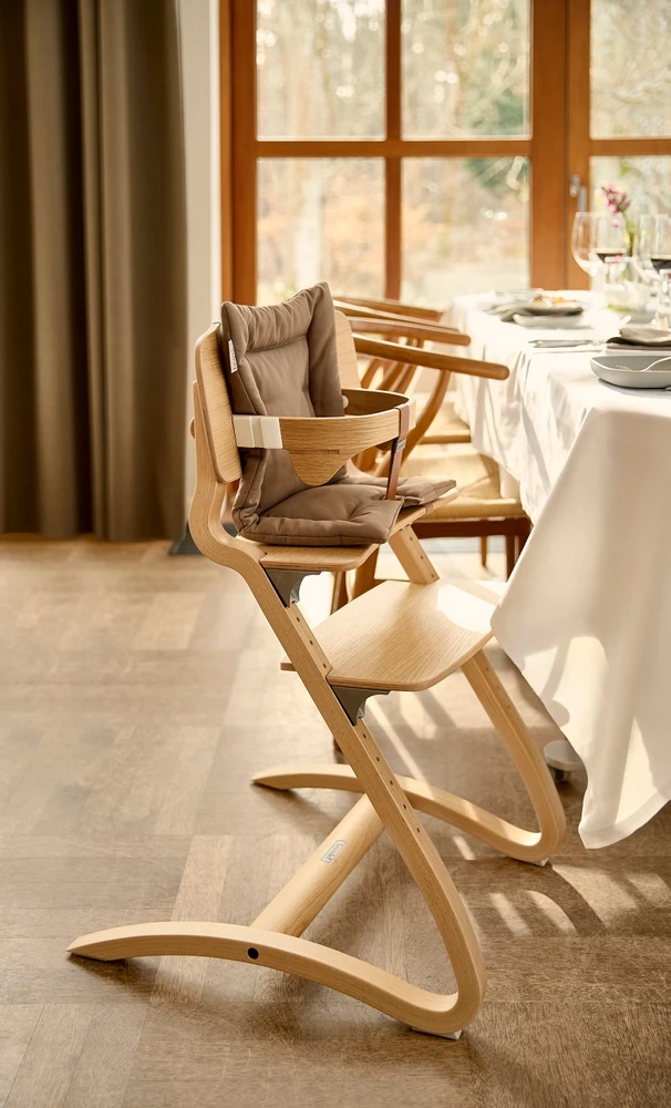 LEANDER - barjeras CLASSIC ir LOUIE maitinimo kėdutėms, ąžuolinis, natūralus