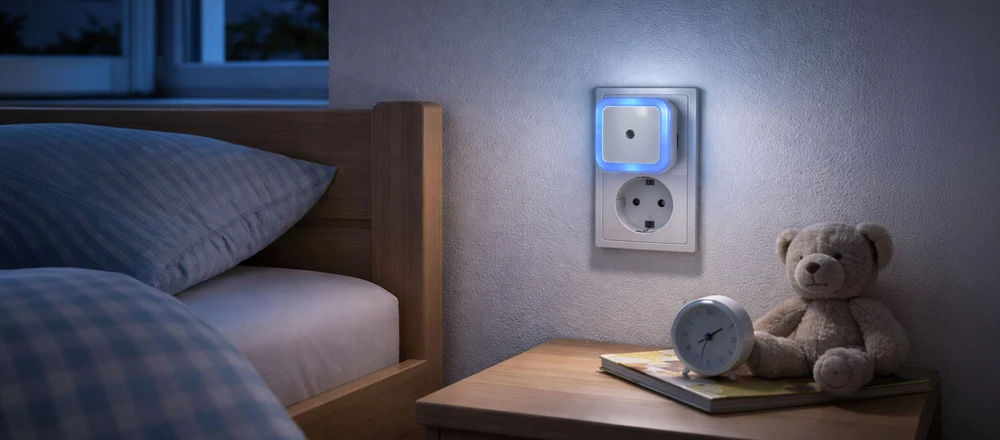 LEDLUX Lampka nocna LED do kontaktu Czujnik zmierzchu Žydra Orientacyjna