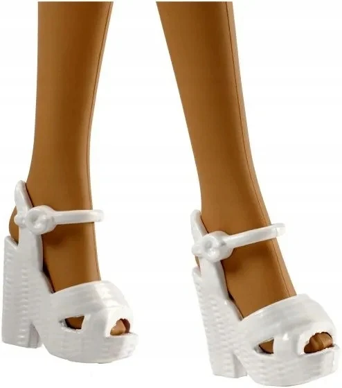 Barbie Barbė su 11 aksesuarų FVJ42
