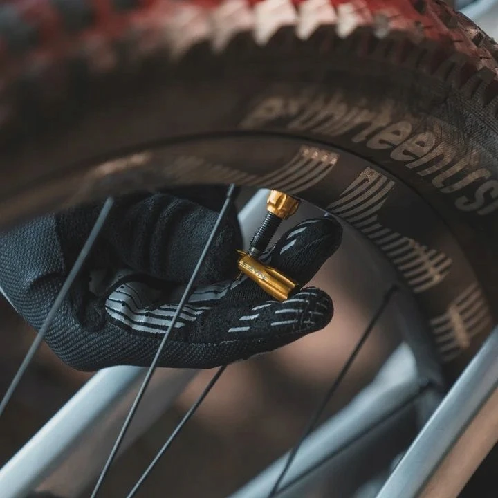 Lezyne Valve CNC 60mm neo metaliniai vožtuvai
