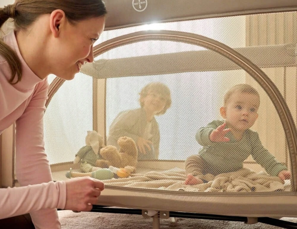 LIONELO Laura kelioninė lovelė Gray