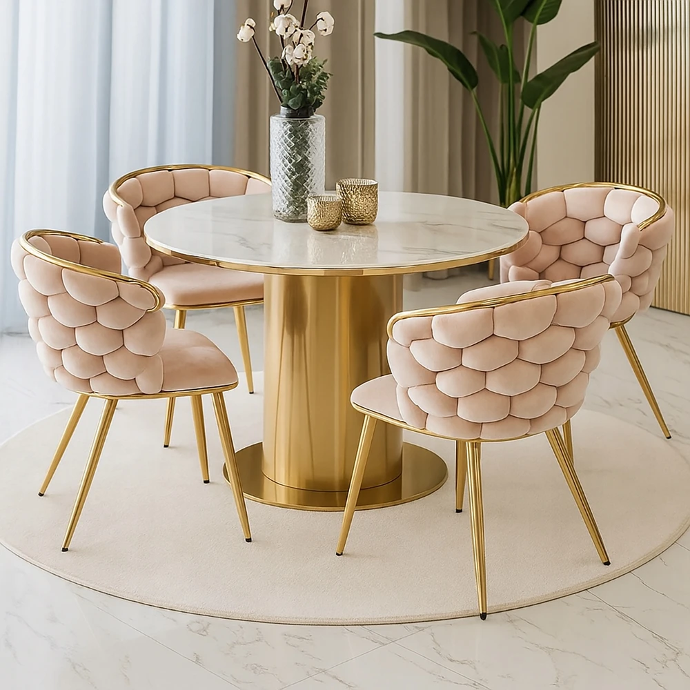 Livio Meble BEIGE INTERJERA GLAMOUR KĖDĖ SU AUKSINĖMIS KOJĖLĖMIS PIMO VELIŪRO AUDINIU