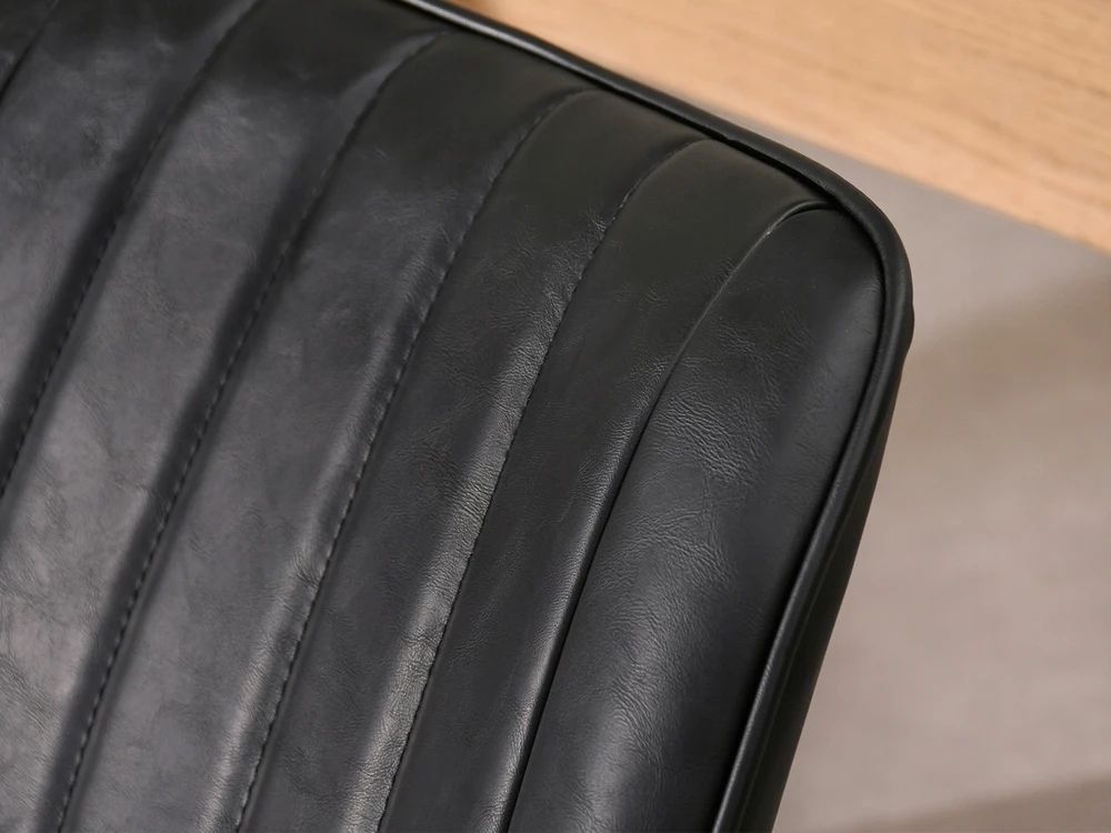 Mebel Partner LOFTO ODINĖ KĖDĖ SU 4 METALINĖMIS KOJĖLĖMIS BRITA Juodas LOFTUI